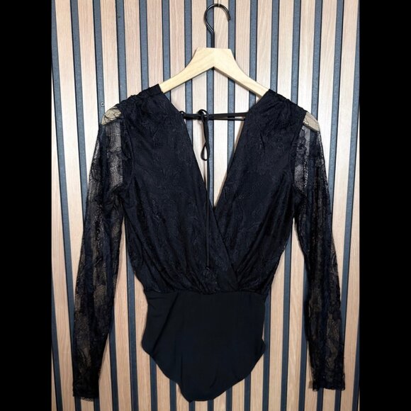 New BCBGeneration Top XS Black Mesh Lace Long Sleeve Stretch One Piece Faux Wrap - Picture 2 of 10